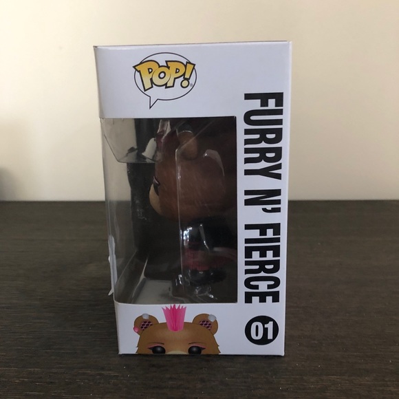 Funko Pop! Furry N' Fierce #01 Hot Topic - Picture 2 of 6